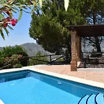 La Jara With Private Pool Alpehytte